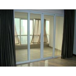 玻璃隔斷與門窗加工 現代建筑的選擇與冠府門窗的專業優勢